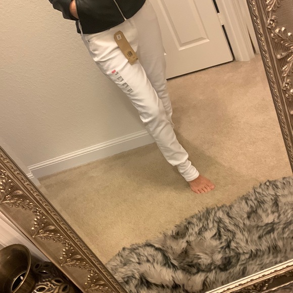 🔴Levi’s🔴 W30L30 711 Skinny mid rise slim through Hip and Thigh - Picture 3 of 17